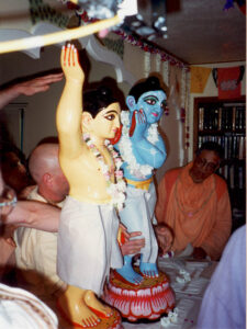 Sri Sri Guru Gauranga Gandharvika Giridhari